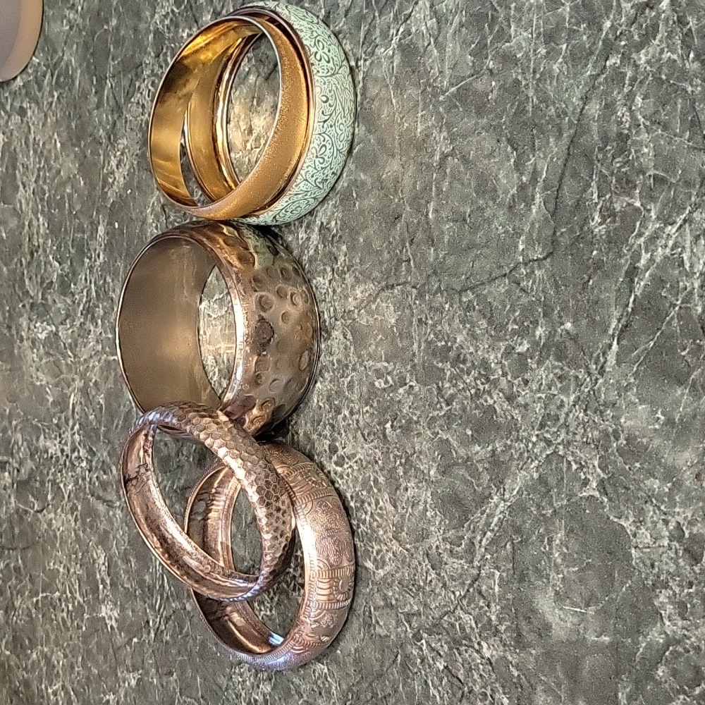 Lot of 5 textured metal bangles